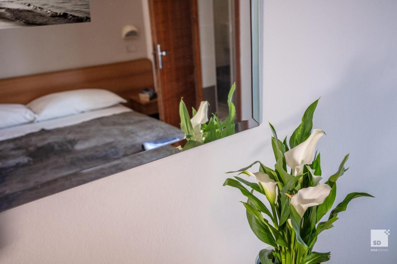 Hotel Fattori Cesenatico Kültér fotó