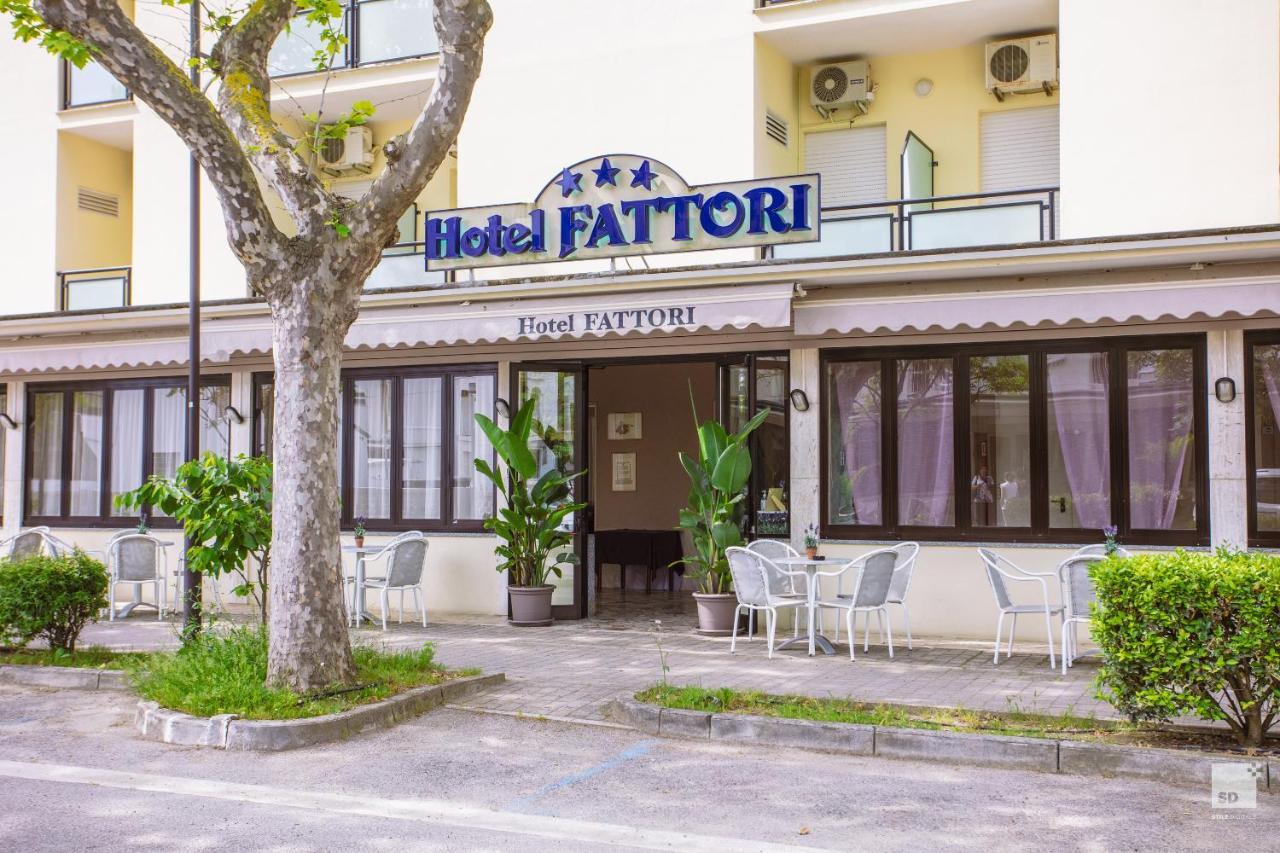 Hotel Fattori Cesenatico Kültér fotó
