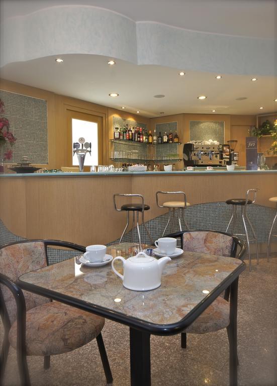 Hotel Fattori Cesenatico Kültér fotó